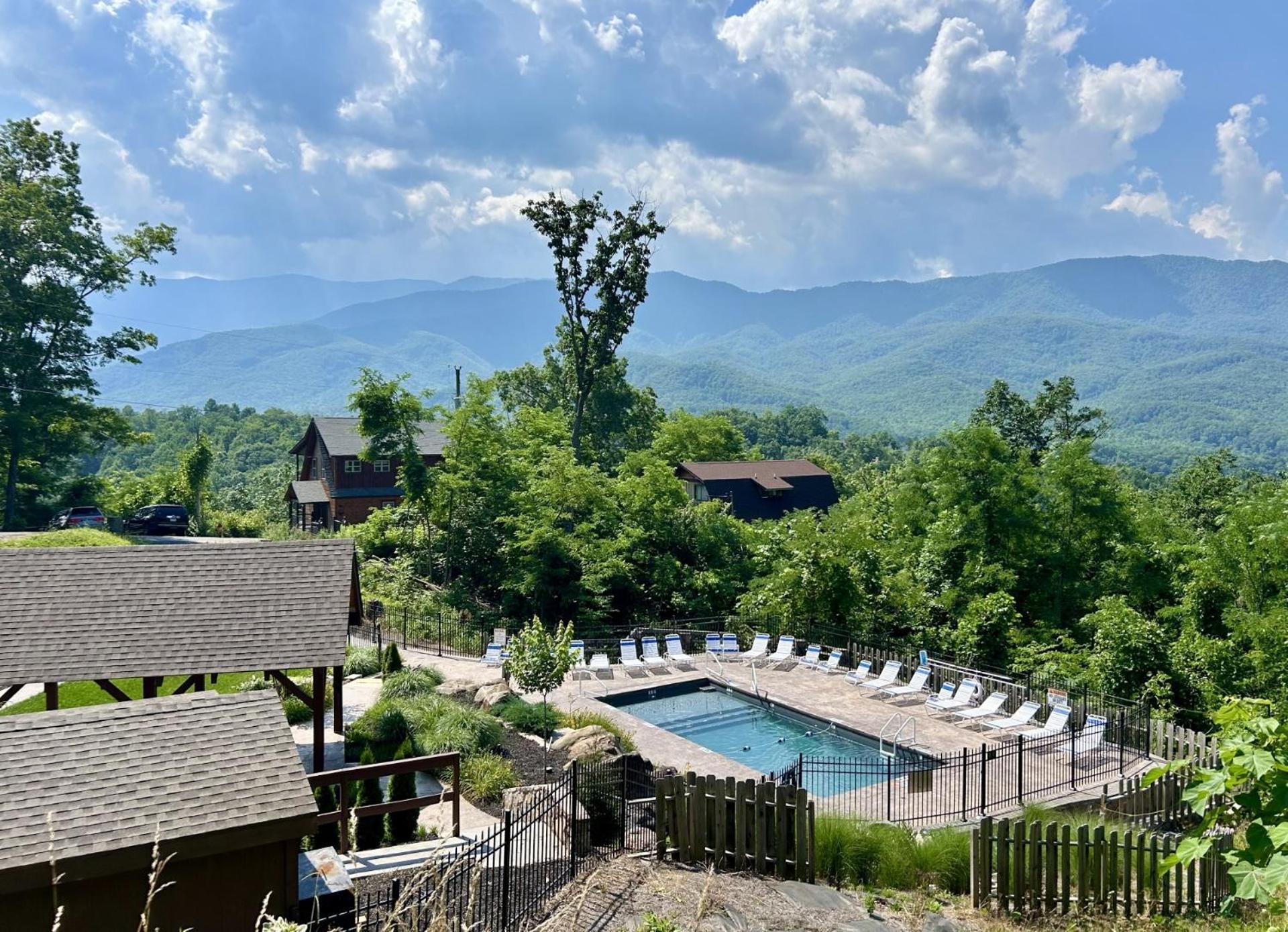 Southern Skies By Stony Brook Cabins Gatlinburg Exterior photo
